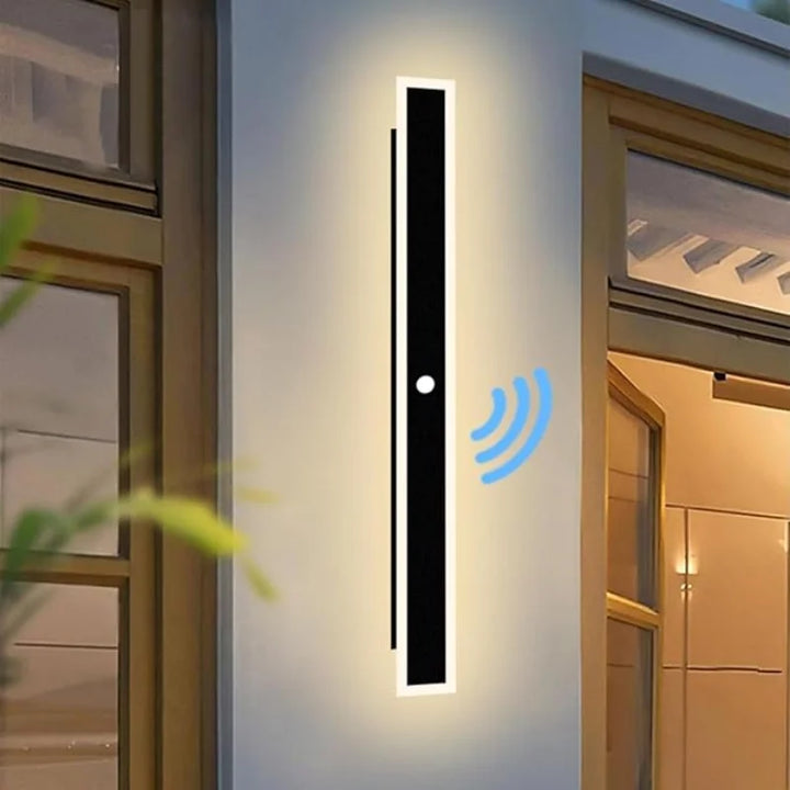 Applique murale anthracite Luminaire Essenza avec détecteur de mouvement pour éclairage extérieur moderne et fonctionnel