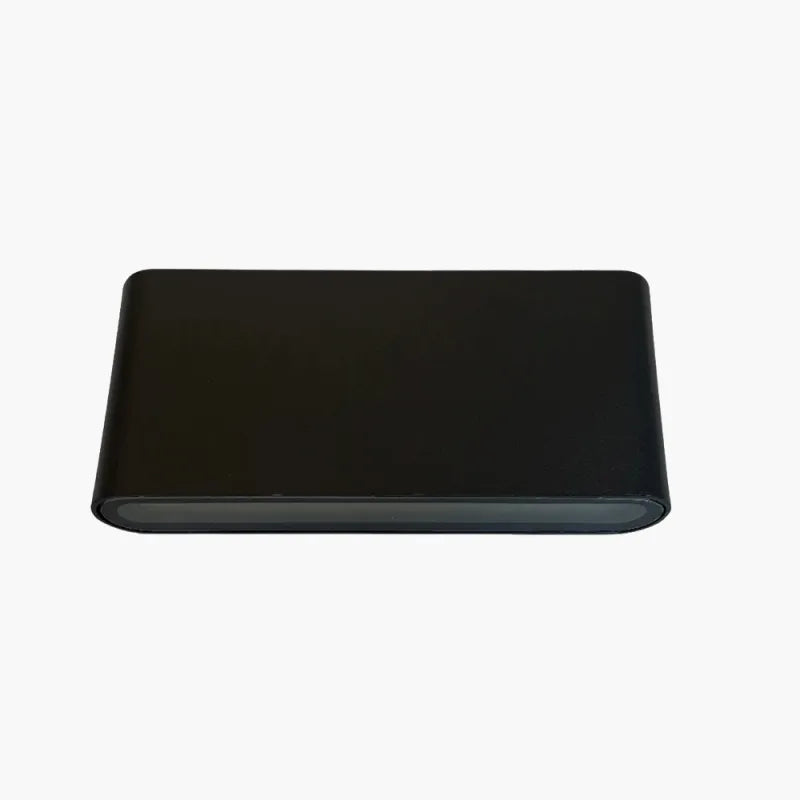 Applique extérieure murale LED étanche Luminaire Essenza, éclairage extérieur moderne et durable pour façade ou jardin.