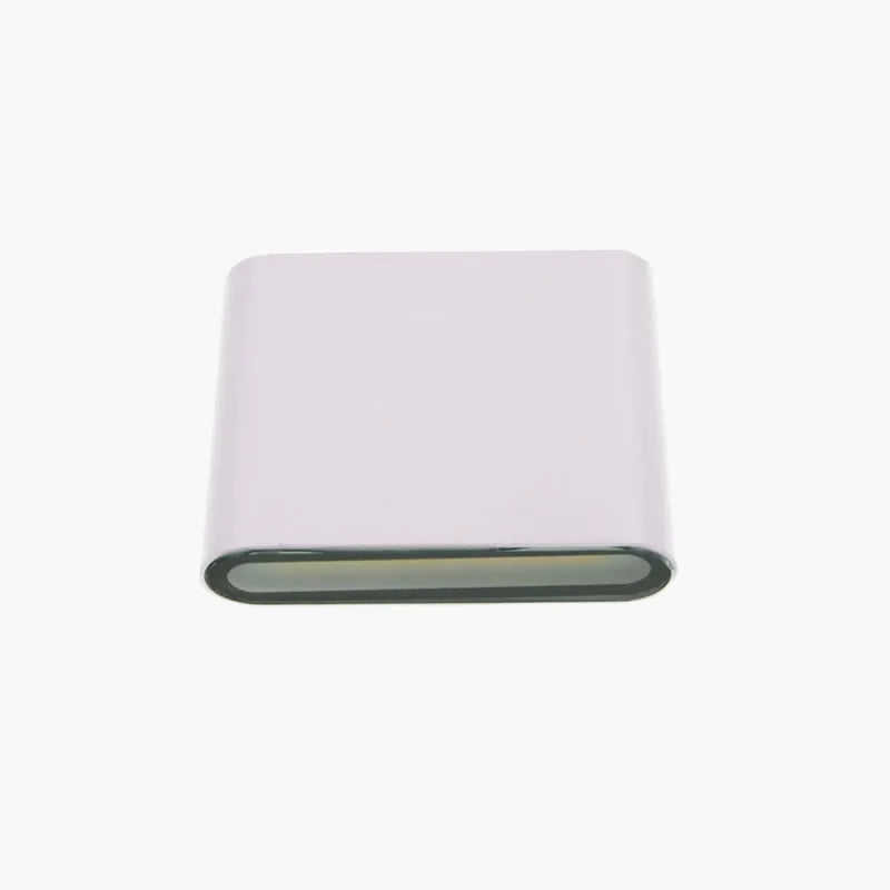 Applique murale extérieure LED étanche Luminaire Essenza avec lumière blanc froid, design compact de 11,5 cm.