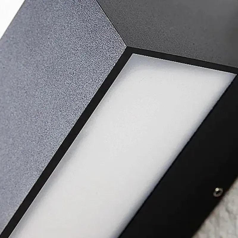 Applique extérieure murale LED Luminaire Essenza, rectangulaire, décorative, blanc chaud 3000K, 50 cm de long.