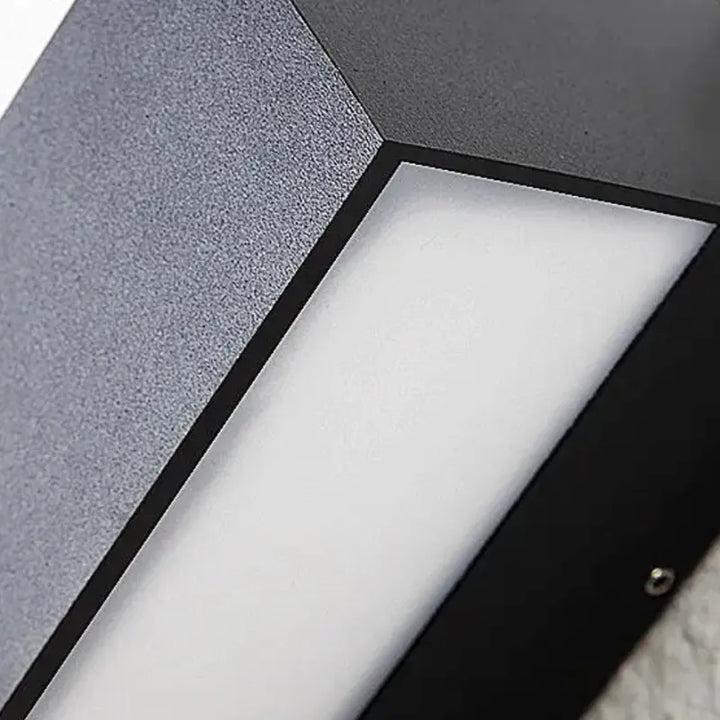 Applique extérieure murale LED Luminaire Essenza, rectangulaire, décorative, blanc chaud 3000K, 50 cm de long.