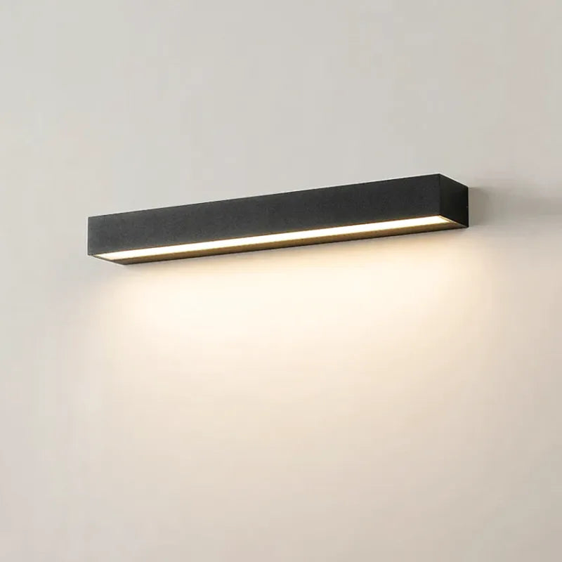 Applique extérieure murale LED rectangulaire Luminaire Essenza, éclairage blanc chaud 3000K, design décoratif, 50 cm.
