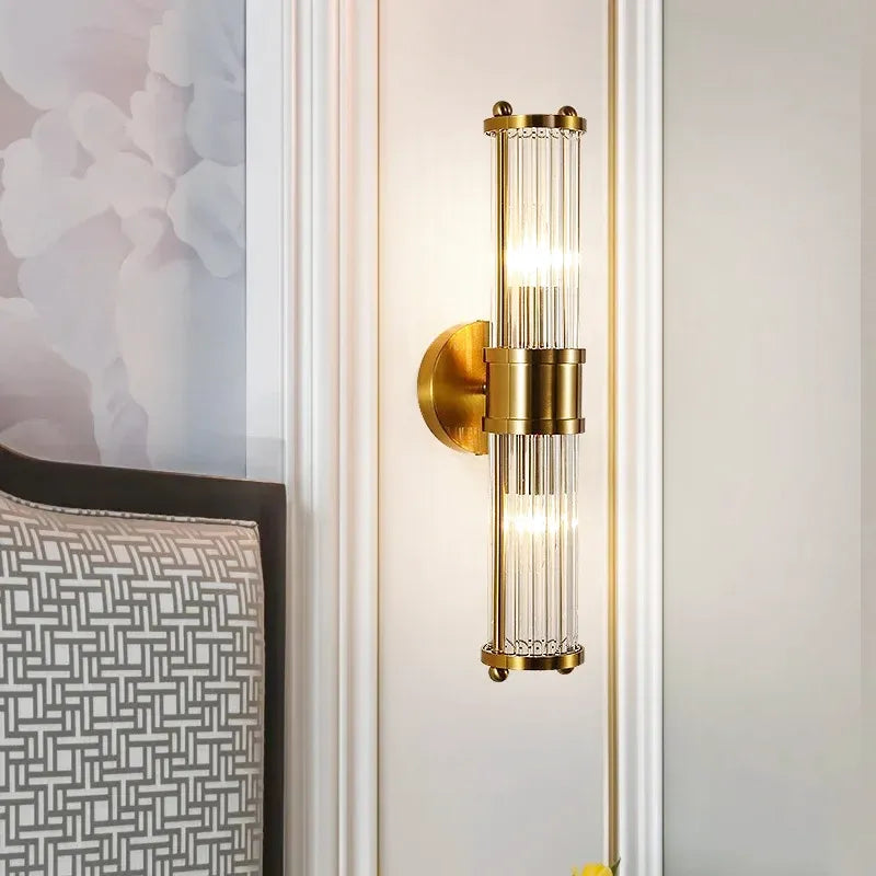 Applique LED murale moderne en cristal et métal doré, design nordique, lumineux blanc chaud 2700-3500K, 46 cm.