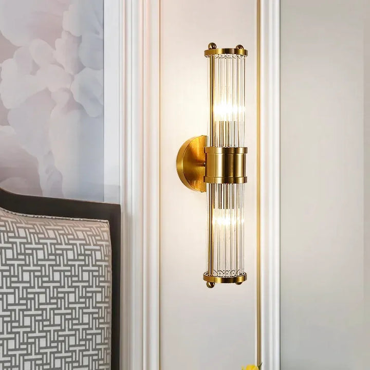 Applique LED murale moderne en cristal et métal doré, design nordique, lumineux blanc chaud 2700-3500K, 46 cm.