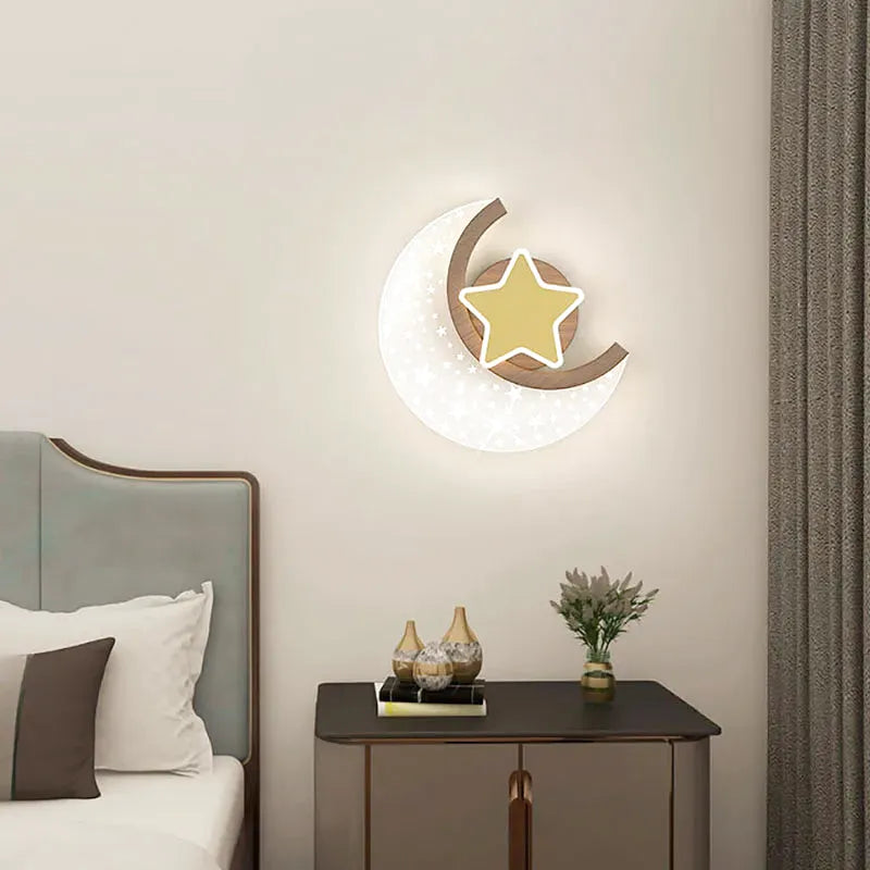 Applique murale LED moderne pour chambre d'enfant, luminaire décoratif blanc, design élégant et fonctionnel.