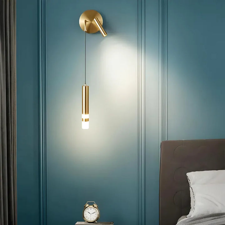 Applique murale chambre à coucher nordique Luminaire Essenza à double tête avec lumière blanche chaude 2700-3500K.