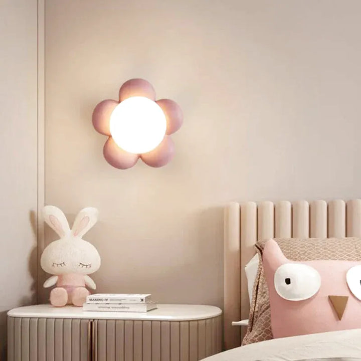 Applique murale LED en forme de fleur pour chambre d'enfant, Luminaire Essenza, lumière blanc chaud 2700-3500K.