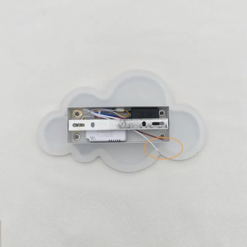 Applique murale LED en forme de nuage tactile pour chambre d'enfant, Luminaire Essenza, éclairage doux et moderne