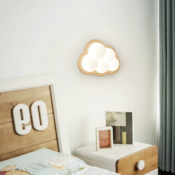 Applique murale pour chambre d'enfant en forme de nuage, Luminaire Essenza, éclairage doux et décoratif pour la chambre.