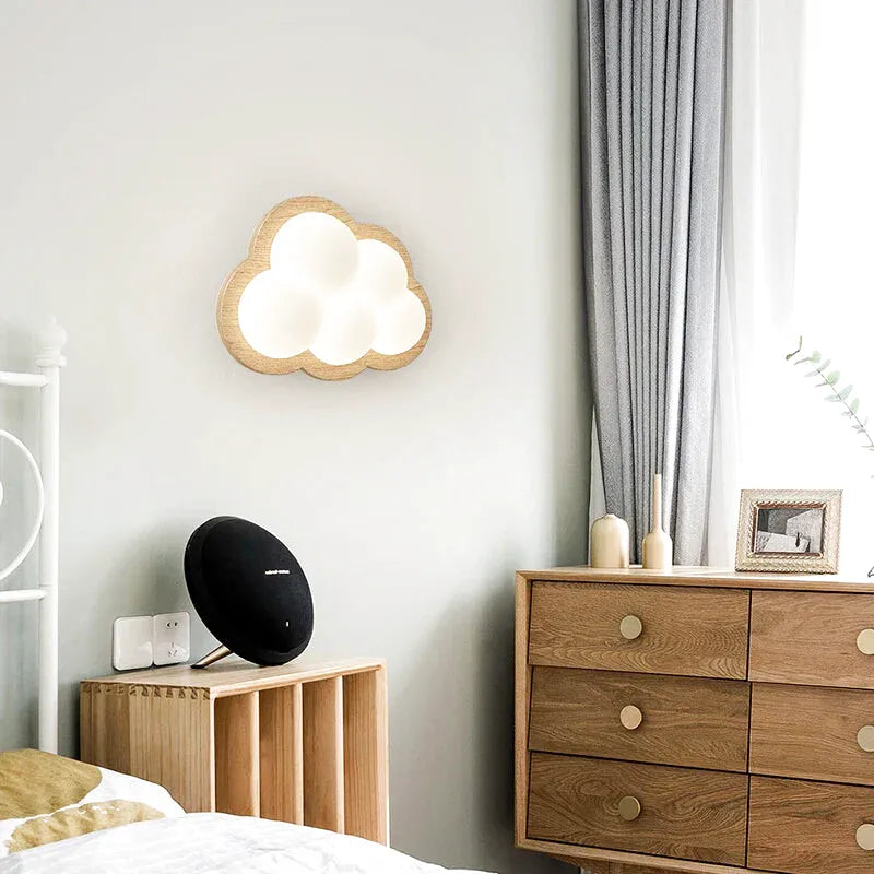 Applique murale chambre enfant en forme de nuage blanc, Luminaire Essenza, idéale pour décoration douce et lumineuse.