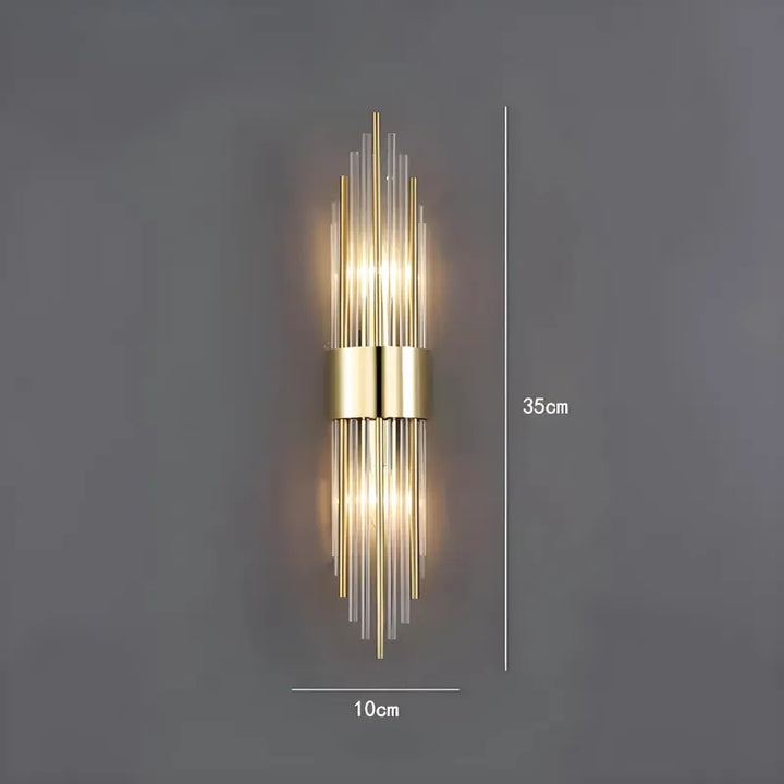 Applique murale en cristal Luminaire Essenza pour salon, avec tige métallique blanche et éclairage blanc froid 5500-7000K.