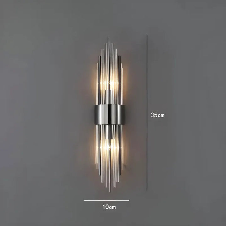 Applique murale en cristal Luminaire Essenza pour salon, avec tige métallique blanche et lumière froide 5500-7000K.