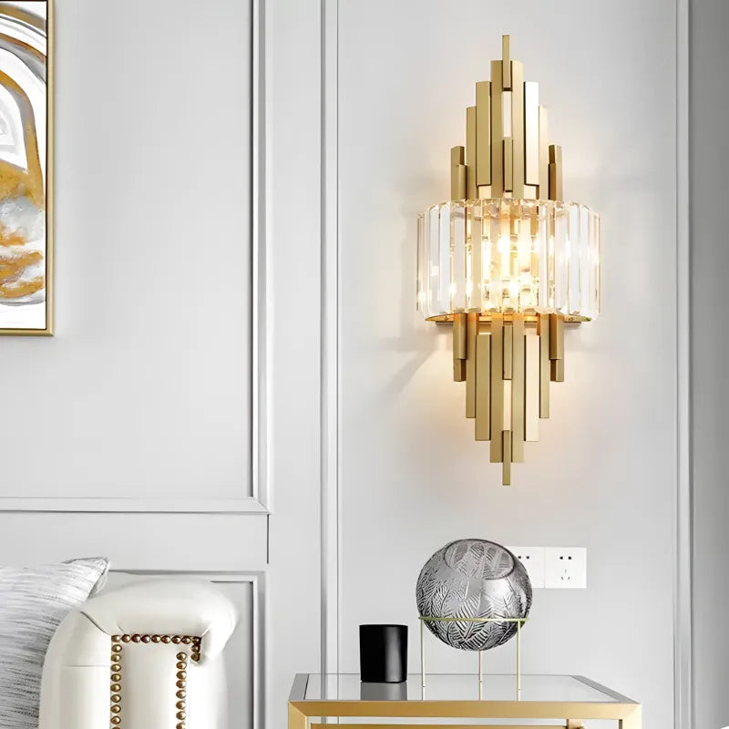 Applique murale en cristal doré pour salon moderne, design haut de gamme, modèle blanc chaud 2700-3500K, Luminaire Essenza.