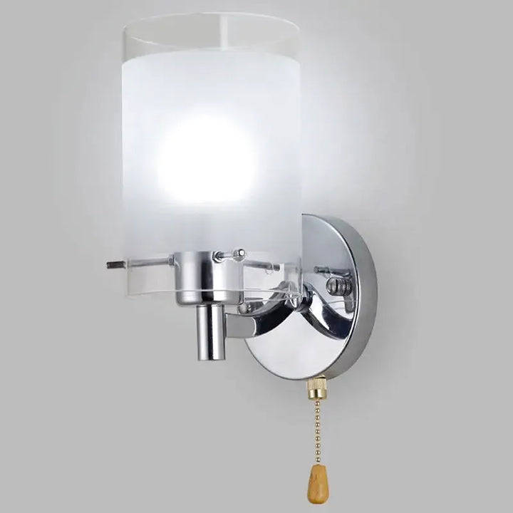 Applique murale cylindrique élégante Luminaire Essenza, design moderne en métal avec éclairage intégré, fixation au mur.