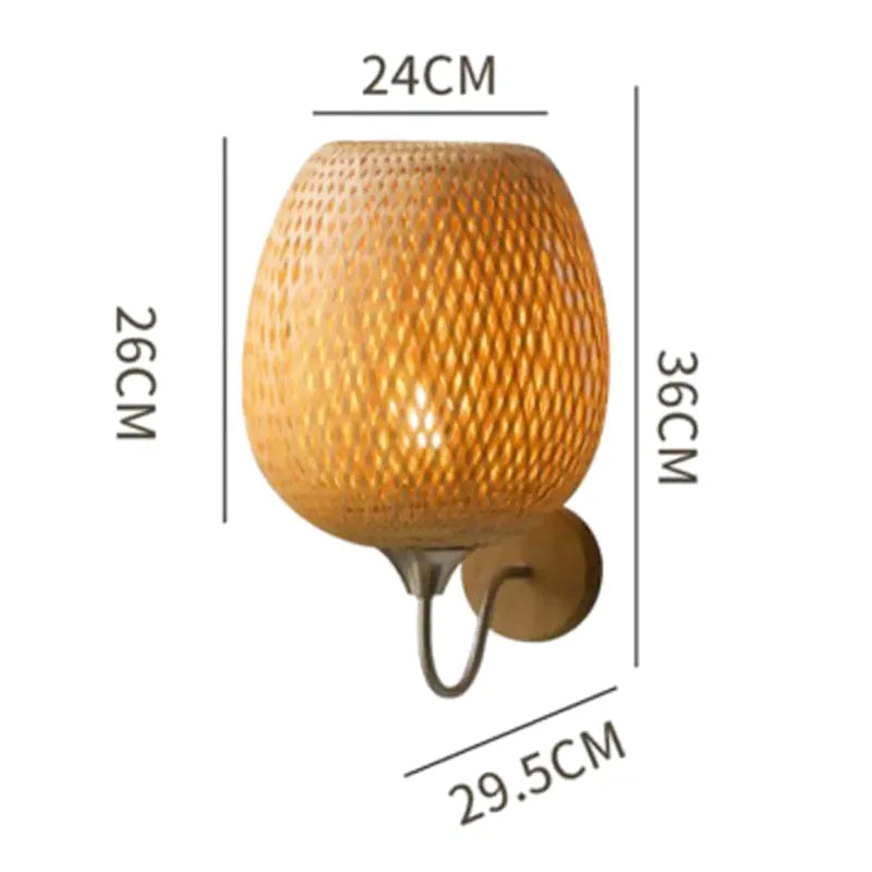 Applique murale en bambou de forme arrondie, Luminaire Essenza, dimensions 36x29,5 cm, design moderne et naturel.