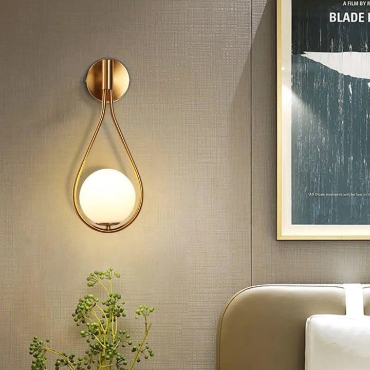Applique murale LED en verre en forme de sphère suspendue, design goutte d'eau, blanc, luminaire moderne Luminaire Essenza