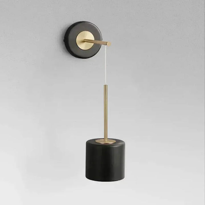 Applique murale LED Luminaire Essenza, design luxueux noir et blanc avec lumière chaude 2700-3500K, moderne et élégante.
