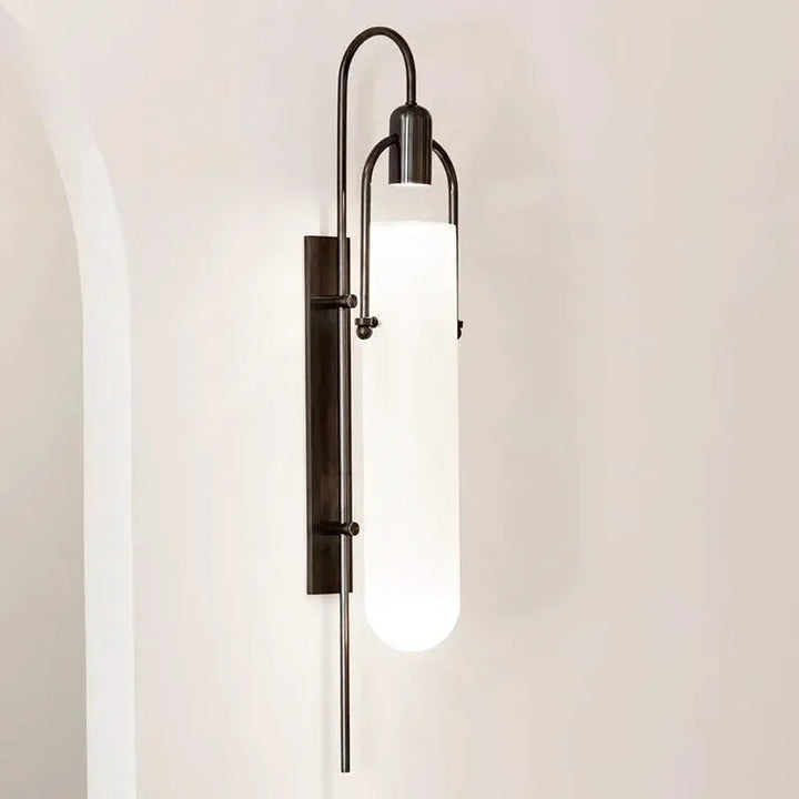 Applique murale LED noire au design nordique moderne, 85 cm, éclairage blanc chaud, idéal pour décoration intérieure.