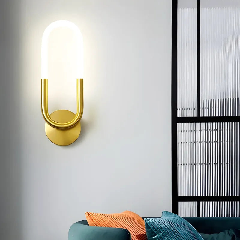 Applique murale LED classique minimaliste Aura Nordique de Luminaire Essenza, blanc chaud 2700-3500K, 33 cm.