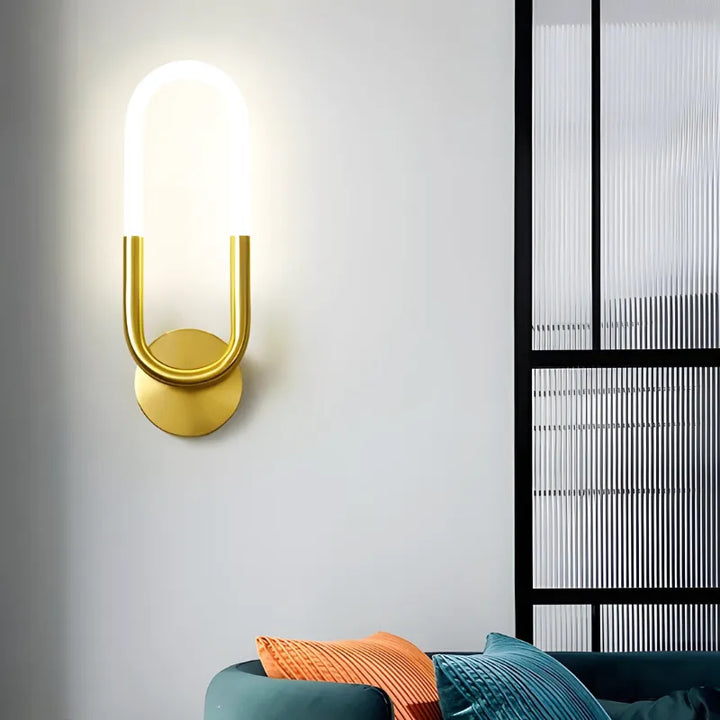 Applique murale LED classique minimaliste Aura Nordique de Luminaire Essenza, blanc chaud 2700-3500K, 33 cm.