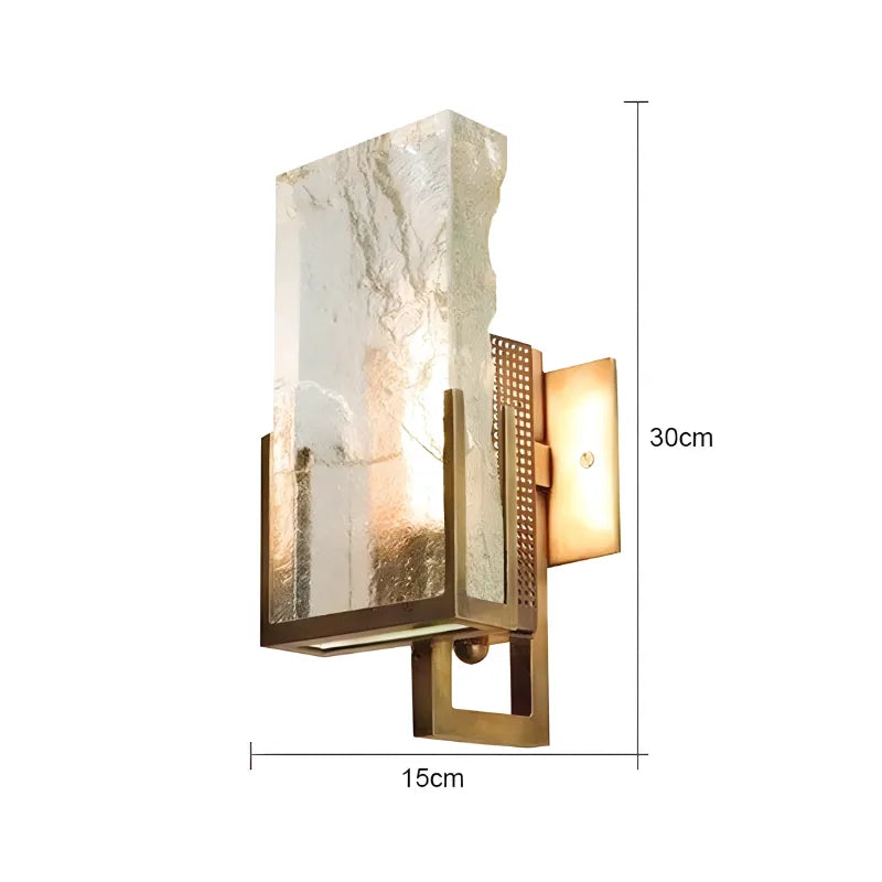 Applique murale LED en cristal blanc chaud, design luxe pour salon moderne, marque Luminaire Essenza, éclairage décoratif élégant