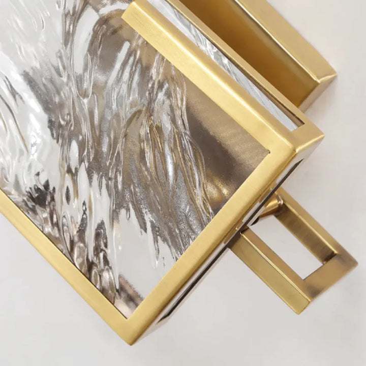 Applique murale LED en cristal blanc chaud Luminaire Essenza, design de luxe pour salon moderne, éclairage élégant et décoratif.