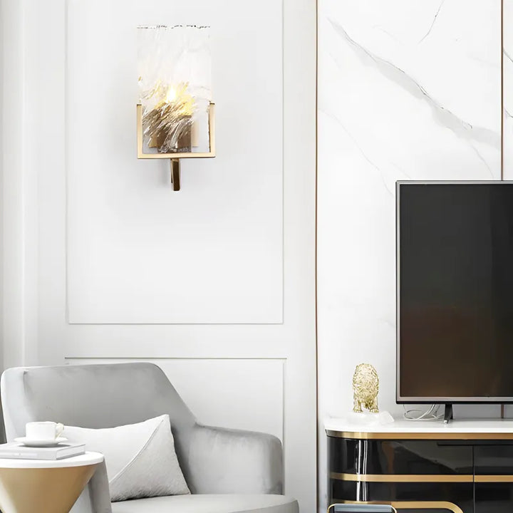 Applique murale LED en cristal Luminaire Essenza, design de luxe pour salon moderne, lumière blanc chaud 3000K.