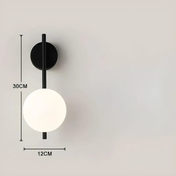 Applique murale LED décorative boule Luminaire Essenza, modèle B, noir ou blanc, lumière froide, design moderne.