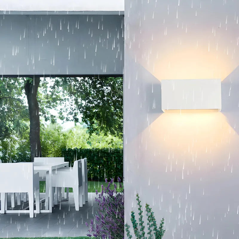 Applique murale LED design nordique minimaliste rectangulaire noire avec lumière blanc chaud 2700-3500K, 20 cm de Luminaire Essenza