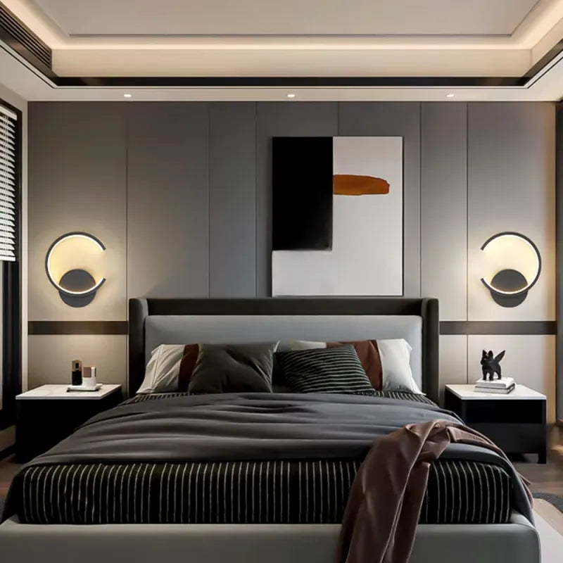 Applique murale LED design nordique moderne Demi-Cercle noir et blanc, éclairage froid, pour décoration intérieure élégante.