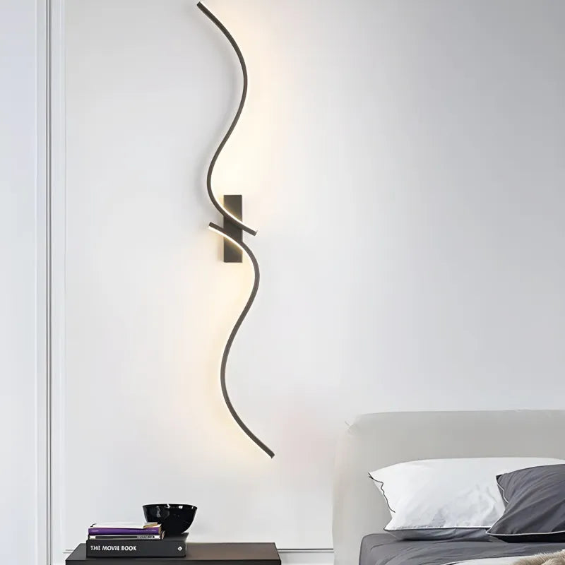 Applique murale LED Luminaire Essenza élégante, moderne, minimaliste et décorative pour l’éclairage intérieur.