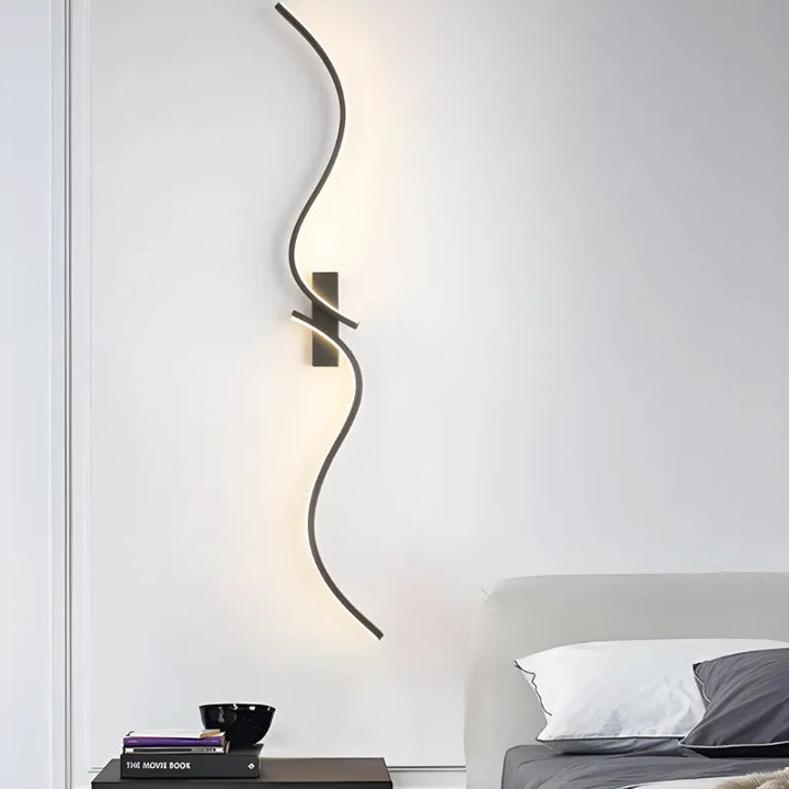 Applique murale LED Luminaire Essenza élégante, moderne, minimaliste et décorative pour l’éclairage intérieur.