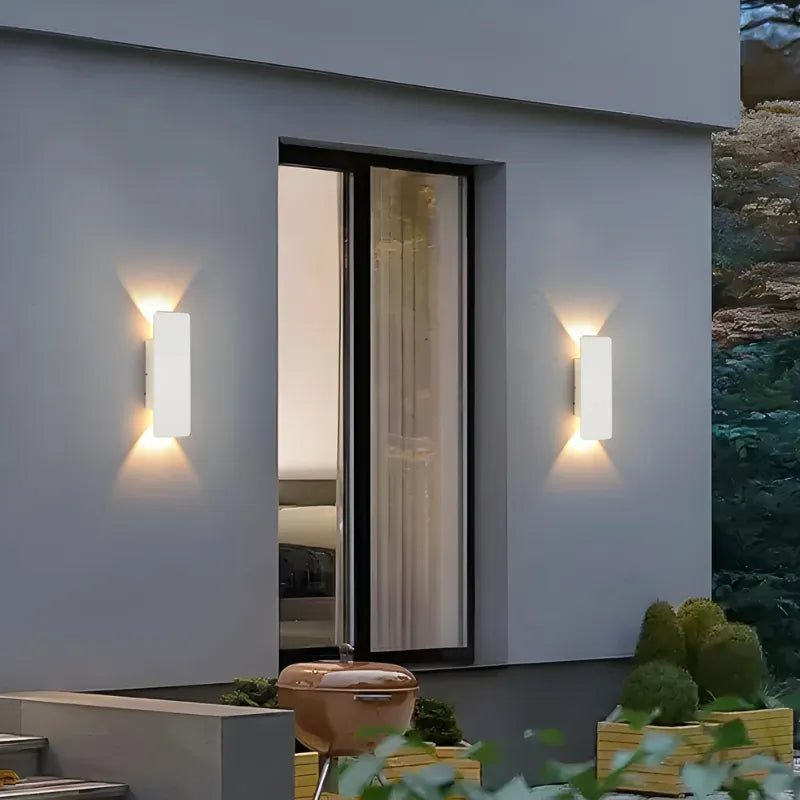 Applique murale LED extérieure noir et blanc, design minimaliste et moderne, éclairage chaud, 20 cm de Luminaire Essenza