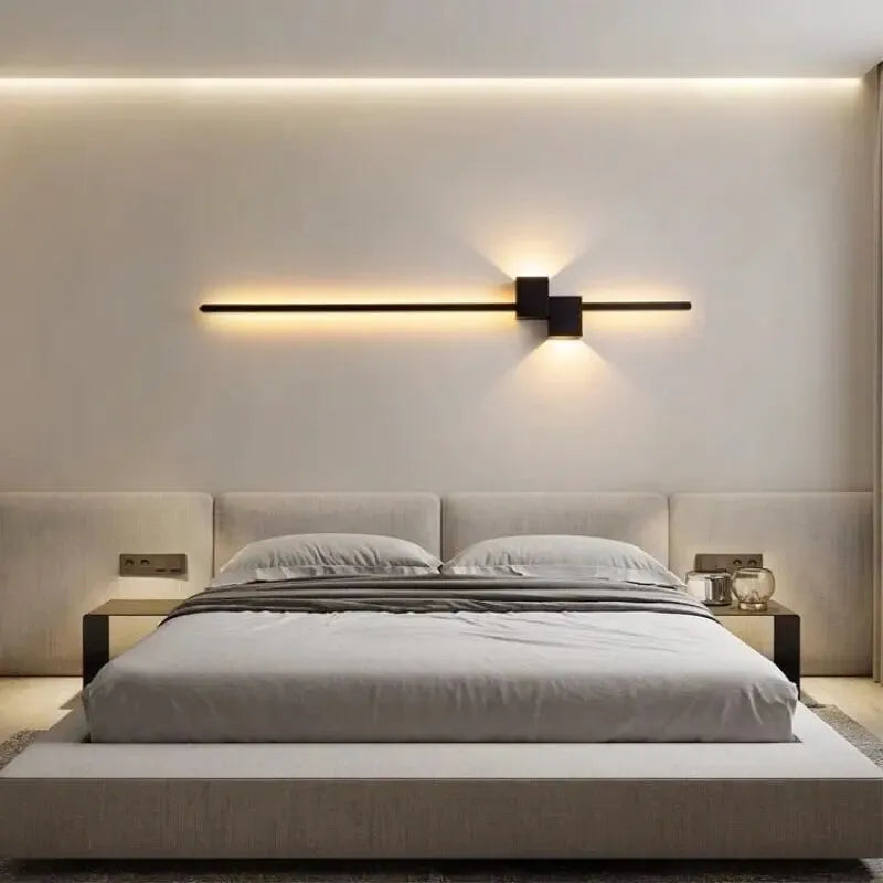 Applique murale LED linéaire Luminaire Essenza, design hôtel chic, éclairage moderne de 60 à 120 cm pour intérieur élégant.