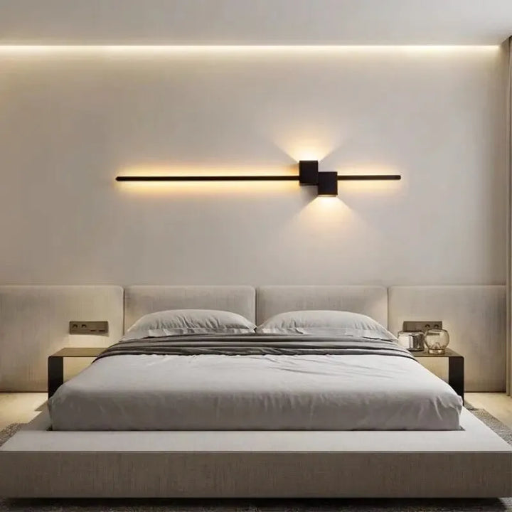 Applique murale LED linéaire Luminaire Essenza, design hôtel chic, éclairage moderne de 60 à 120 cm pour intérieur élégant.