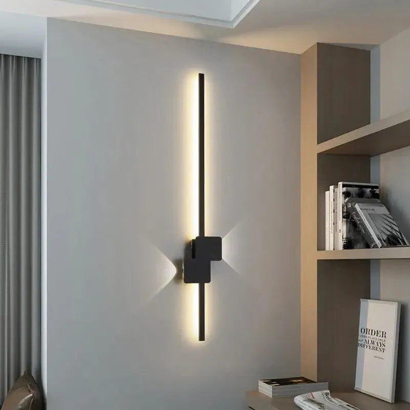 Applique murale LED linéaire Luminaire Essenza, design hôtel chic, éclairage moderne de 60 à 120 cm pour intérieur élégant.