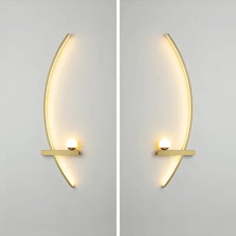 Applique murale LED minimaliste moderne en forme d'arc de cercle, design élégant, finition blanche, éclairage doux.