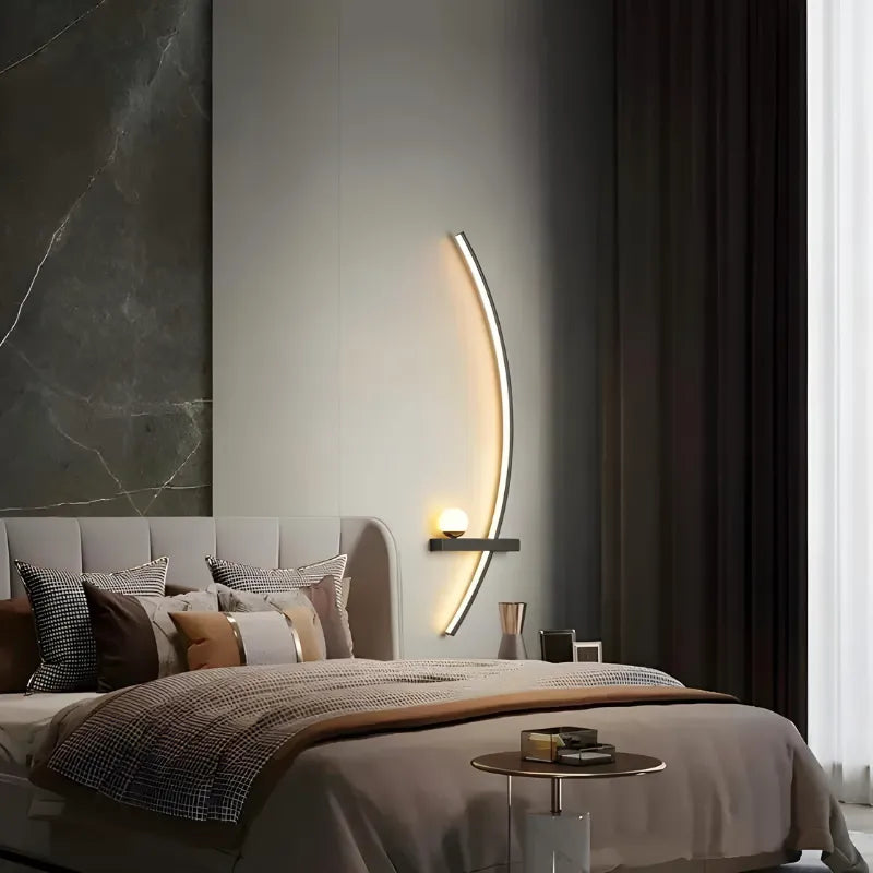 Applique murale LED minimaliste moderne en forme d'arc de cercle, éclairage élégant pour décoration intérieure, Luminaire Essenza