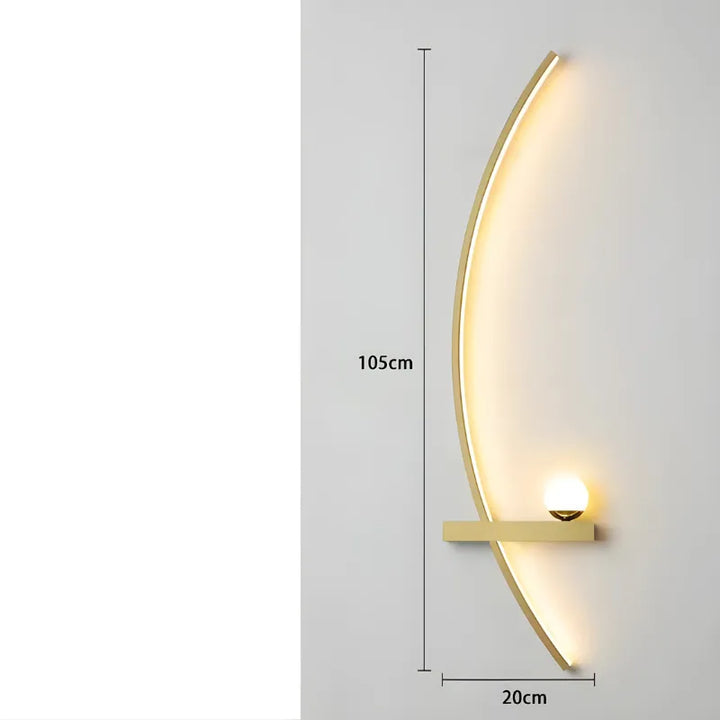 Applique murale LED minimaliste moderne en arc de cercle de 55 cm, finition or, éclairage blanc chaud, par Luminaire Essenza.