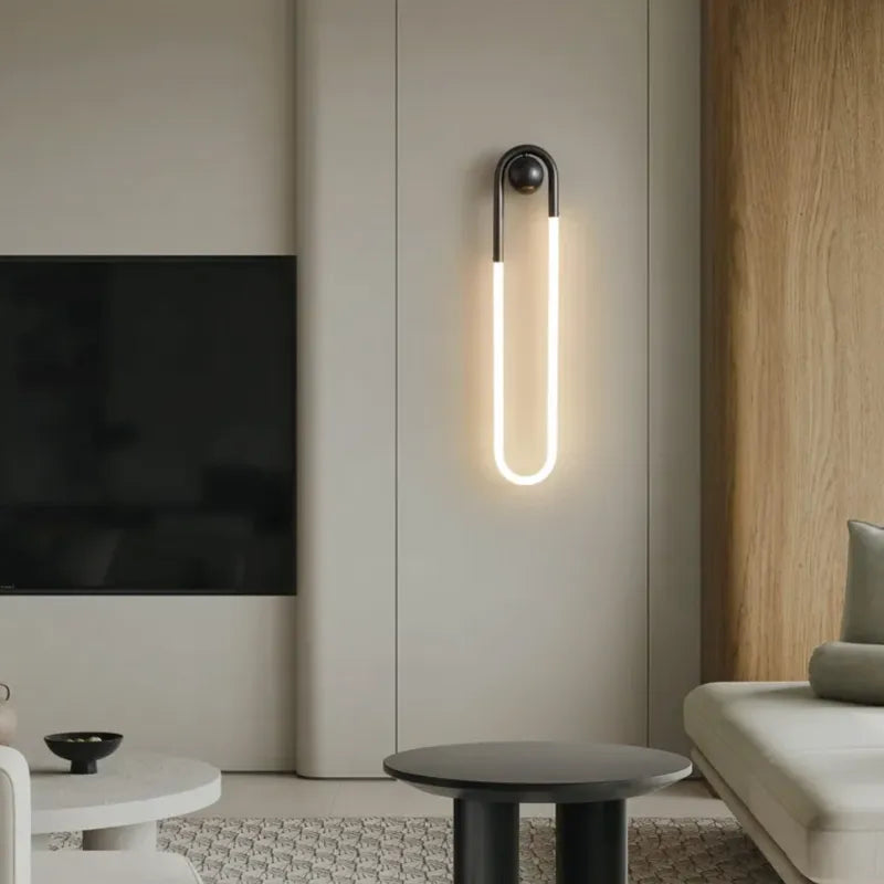 Applique murale LED minimaliste Nordique Luminaire Essenza, design allongé suspendu, noir ou blanc, lumière chaude 2700-3500K