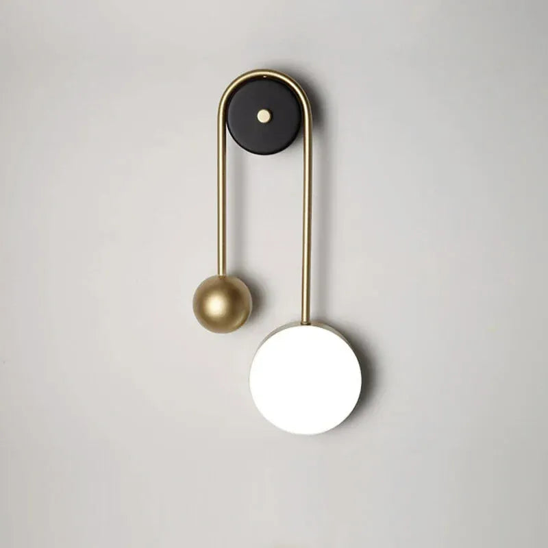 Applique murale LED minimaliste et décorative en forme de sphère blanc chaud, Luminaire Essenza, éclairage nordique moderne