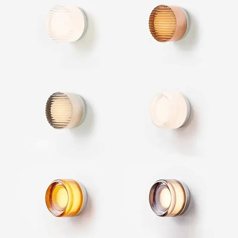 Applique murale LED moderne décorative cylindrique Luminaire Essenza, lumière blanche douce, fixation murale élégante.