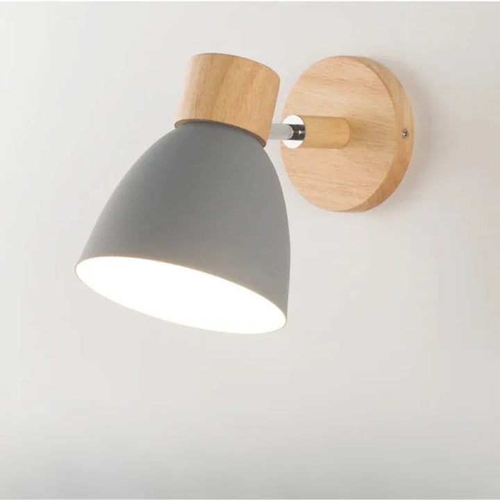 Applique murale LED moderne en fer gris, design nordique minimaliste avec ampoule, par Luminaire Essenza.