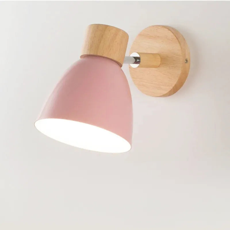 Applique murale LED moderne en fer rose, style nordique minimaliste avec ampoule, de la marque Luminaire Essenza.