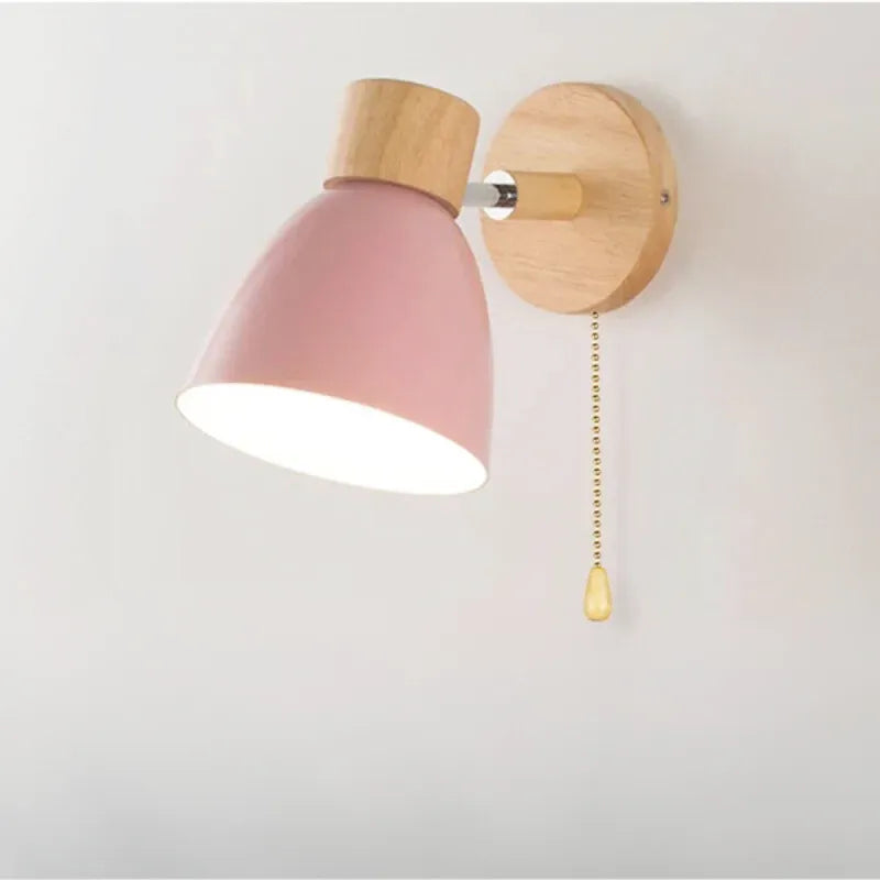 Applique murale LED moderne en fer de style nordique minimaliste, rose avec interrupteur et ampoule, par Luminaire Essenza.