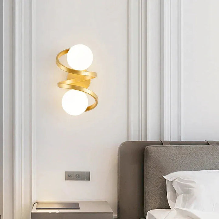 Applique murale LED nordique sphérique Luminaire Essenza avec double finition blanche et or, éclairage blanc froid, design moderne