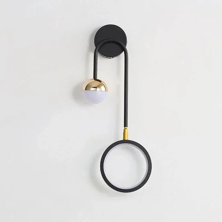 Applique murale LED noire en cercle pour chambre, avec télécommande, design moderne de Luminaire Essenza.