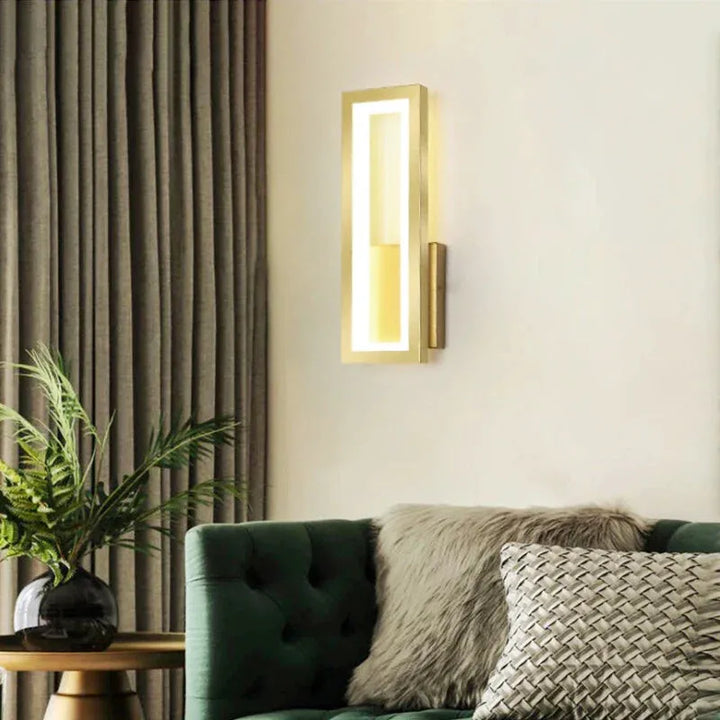 Applique murale LED rectangulaire Luminaire Essenza, décoration minimaliste pour un éclairage moderne et élégant.