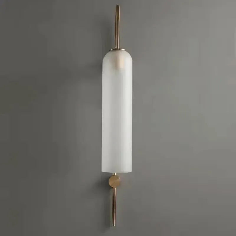 Applique murale LED cylindrique en verre moderne pour salon, luminaire Essenza, lumière blanche chaude, design nordique.